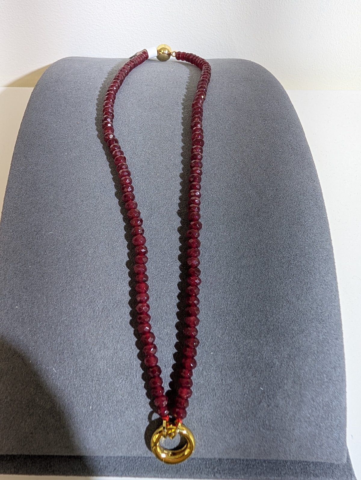 Wafa Color Loop Beaded Necklace — Burgundy