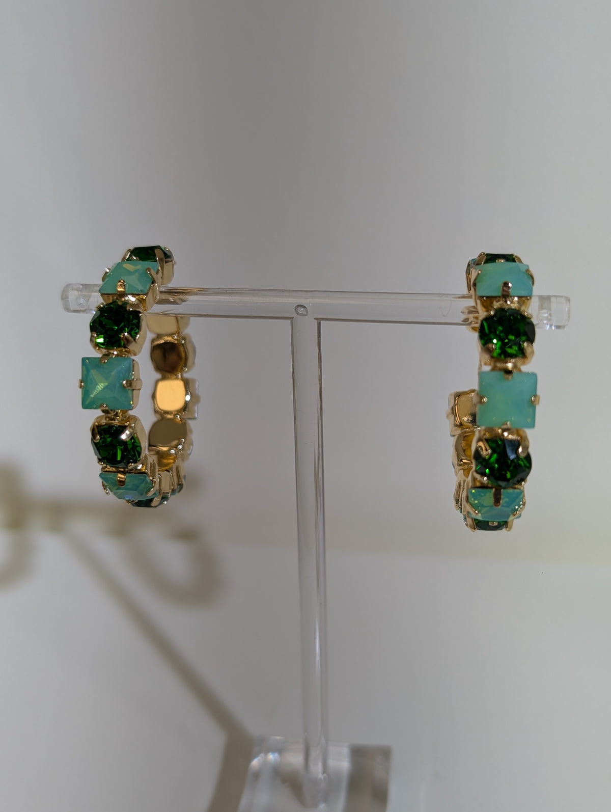 Wafa Color Radiance Hoop Earrings — Mint / Green