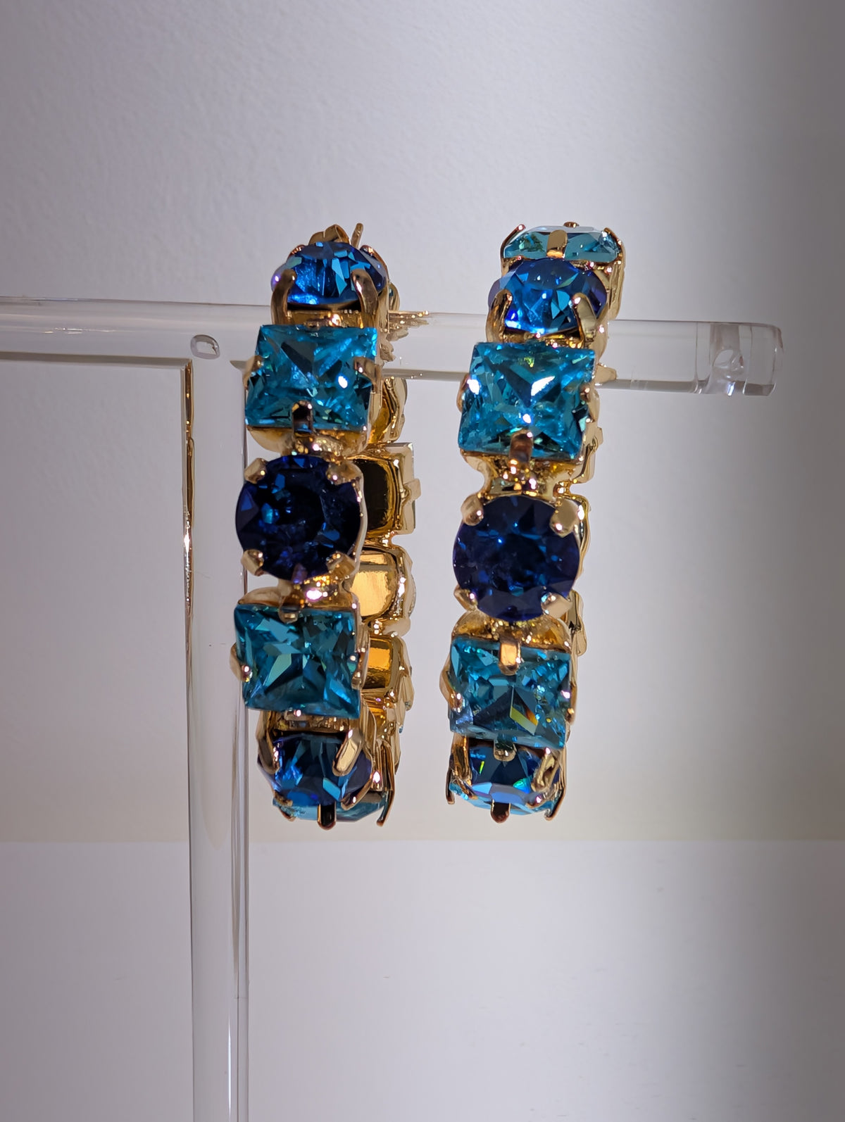 Wafa Color Radiance Hoop Earrings — Aqua / Royal Blue