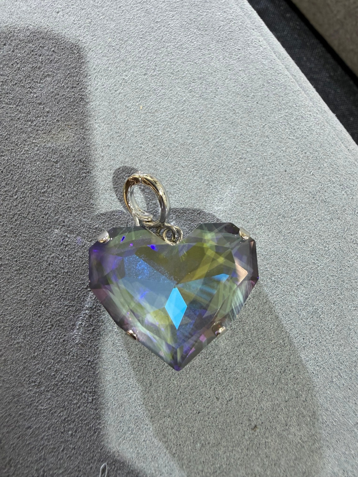 Iridescent crystal heart pendant with silver-tone setting