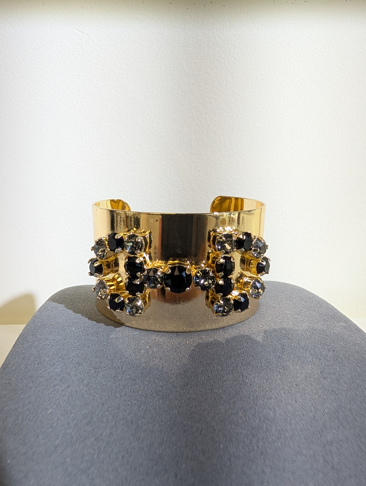 Wafa horse bit cuff — Black Mix