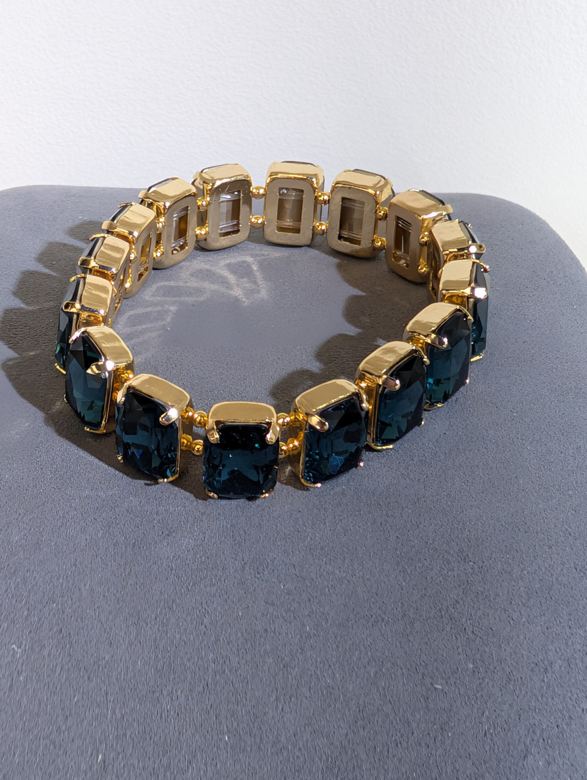 Wafa Ocean Radiance Bracelet — Deep Blue