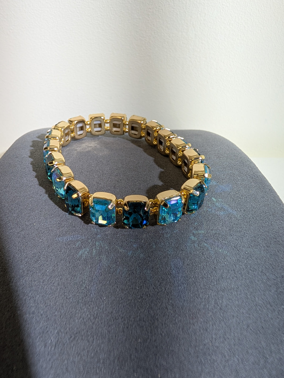 Wafa Prism Line Bracelet — Aqua Mix