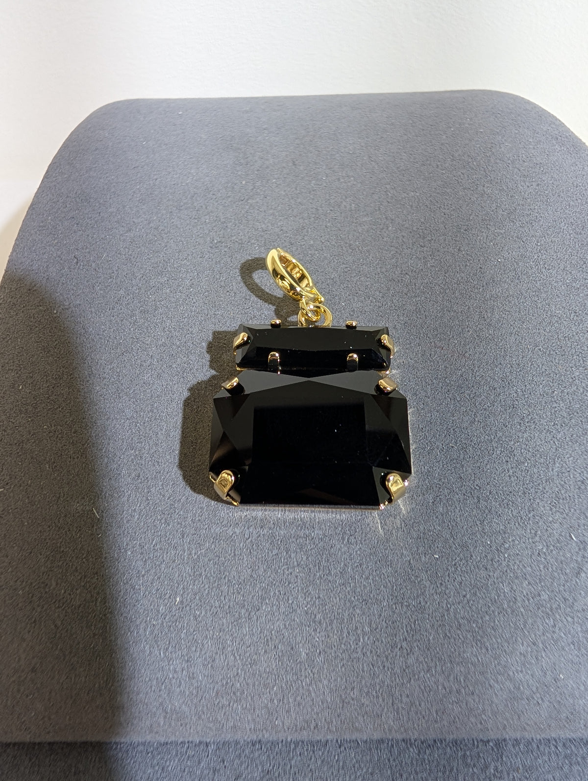 Wafa Rectangle Duet Pendant — Black