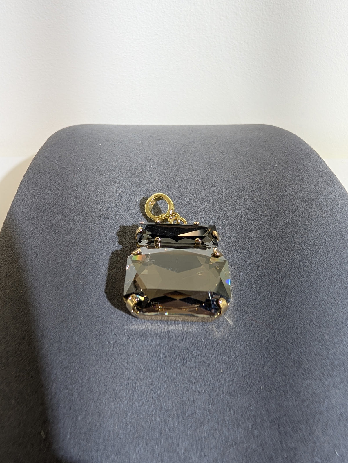 Wafa Rectangle Duet Pendant — Smoky Gray