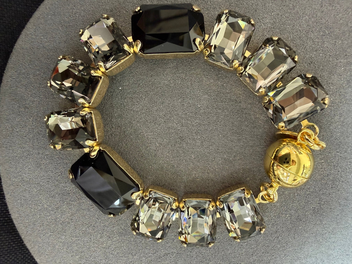 Black / Champagne / Gold Tone