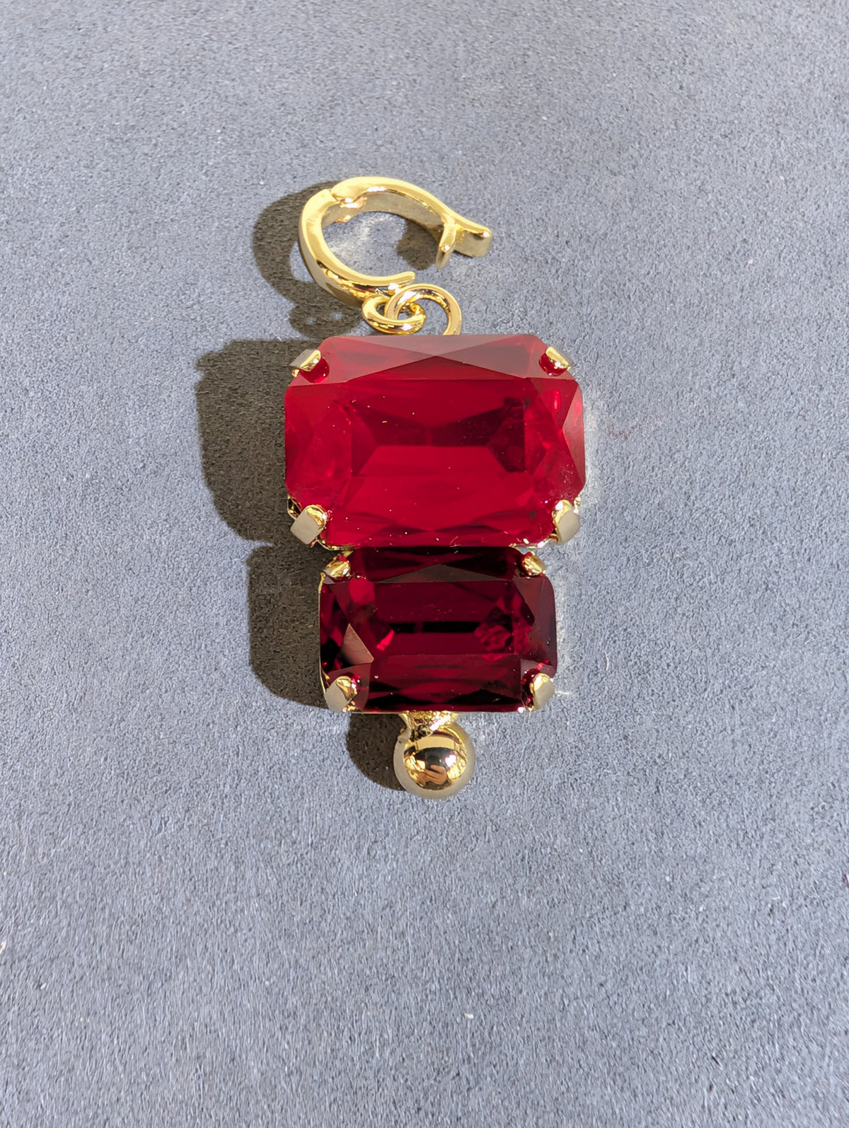 Wafa Twin Glow Pendant — Red/Burgundy