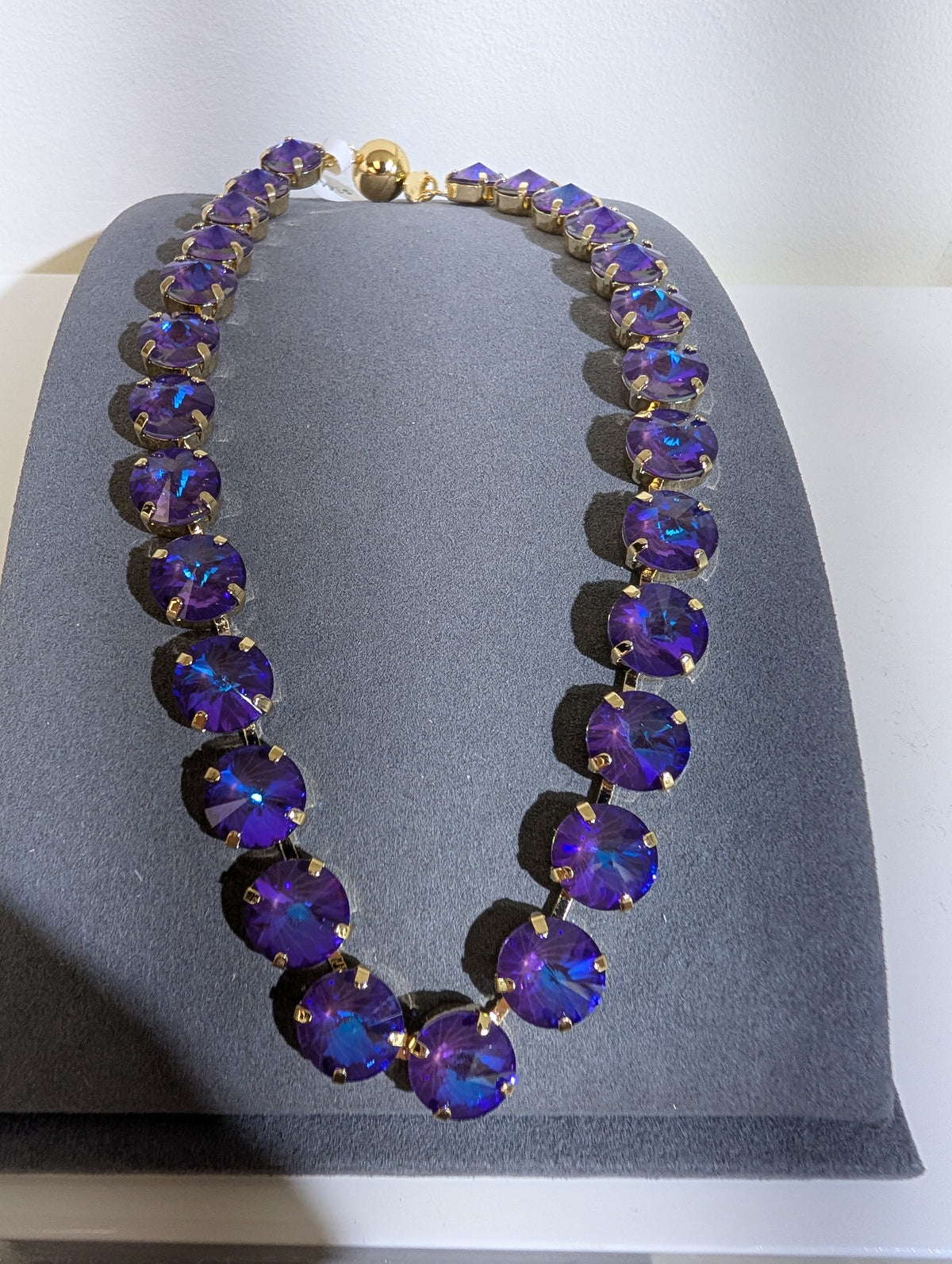 Wafa Violet Halo Necklace — Purple